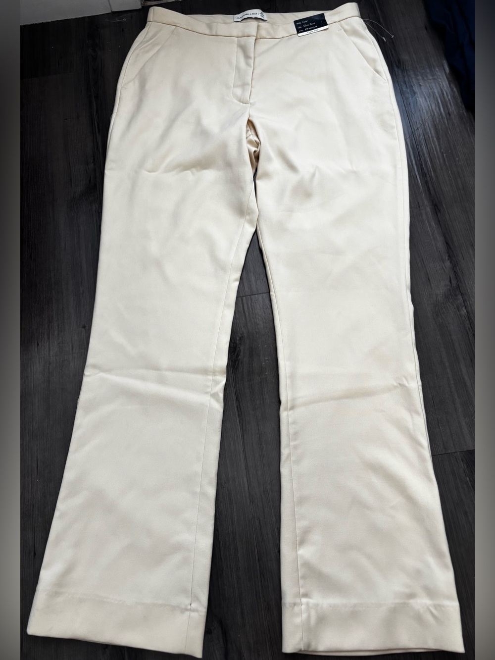 Abercrombie & Fitch women’s Slim Boot low rise size 27 Pants new Curve Love